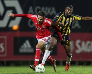 Golo de Regula Rouba Dois Pontos às Águias